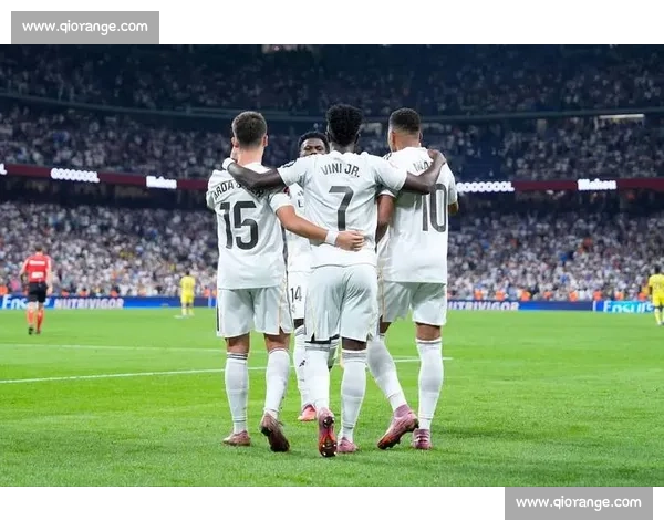 国家德比 2-1!14 亿皇马三球被吹逆转 神锋 10 轮 11 球封神 国家德比 2-1!14 亿皇马三球被吹逆转 神锋 10 轮 11 球封神