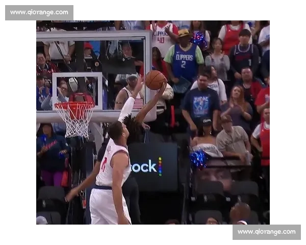 哈登 13 助伦纳德 30+10 逆转开拓者!保罗 3 场 46 分钟难寻角色 哈登 13 助伦纳德 30+10 逆转开拓者!保罗 3 场 46 分钟难寻角色