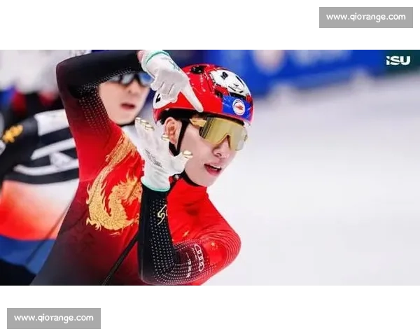 中国短道蒙特利尔备战收官 林孝埈签名第一视角暖心曝光