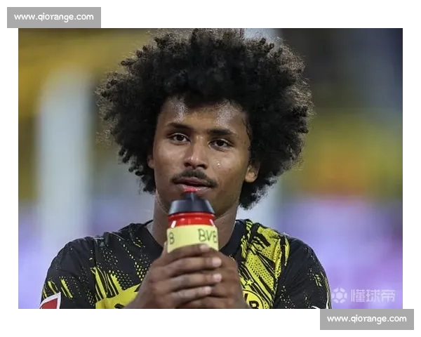 科瓦奇斥阿德耶米摔瓶:团队面前情绪需克制 科瓦奇斥阿德耶米摔瓶:团队面前情绪需克制