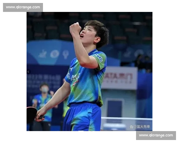 颁奖台咬唇黑脸！张本智和 2-4 爆冷丢冠，眼神空洞全程沉默